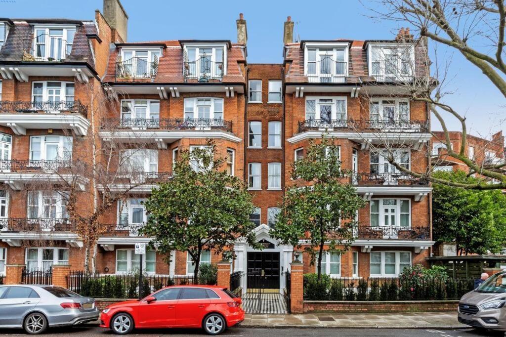 Appartement Modern Chelsea Flat, 3Bd 2Bath, With Parking à Londres Extérieur photo